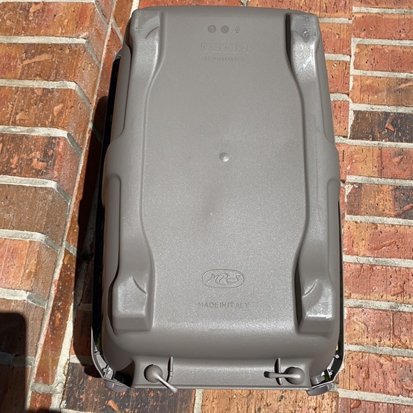 🐾Clean Small Pet Carrier, IATA Approved, Kit Included (Used 1x to transfer pup) - Picture 11 of 13